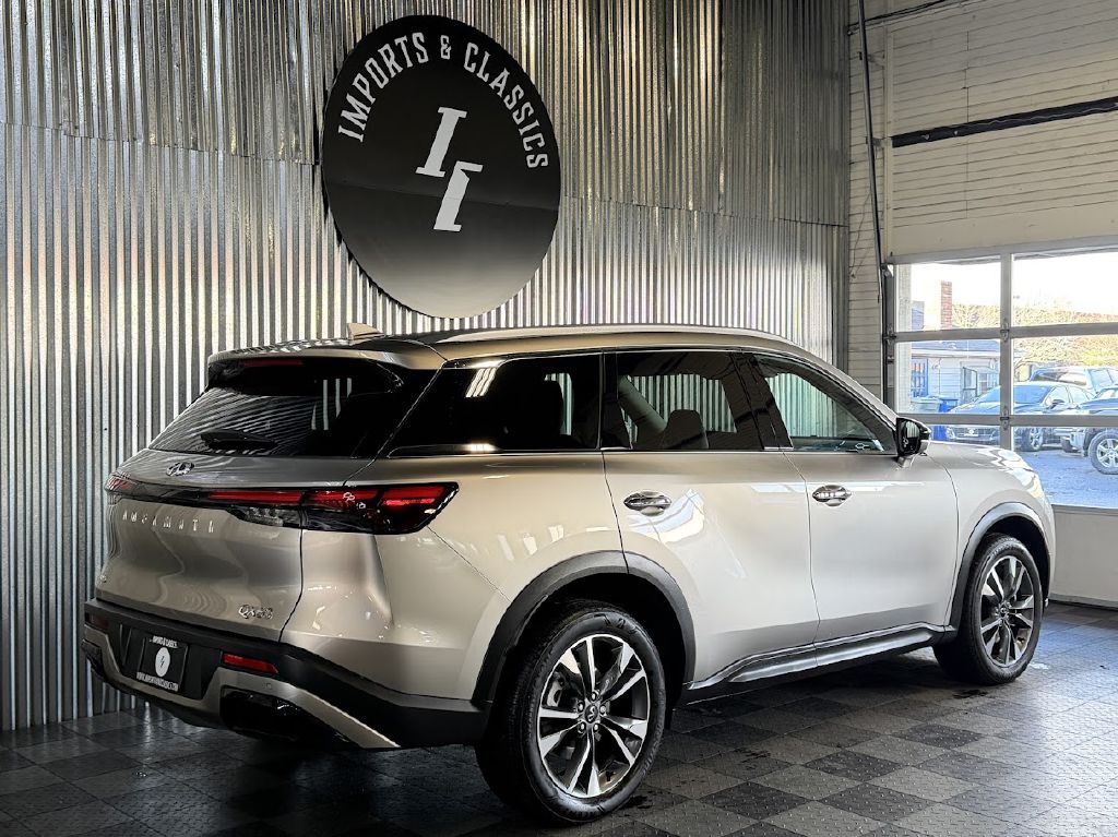 2023 INFINITI QX60 Image 3