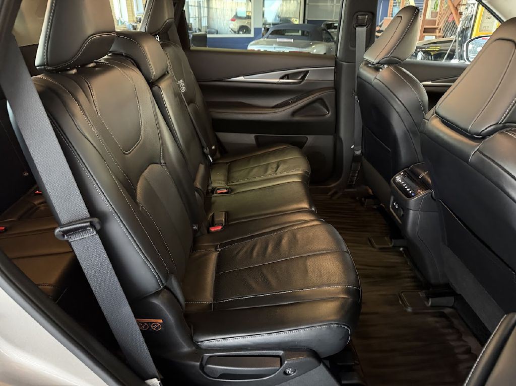 2023 INFINITI QX60 Image 16
