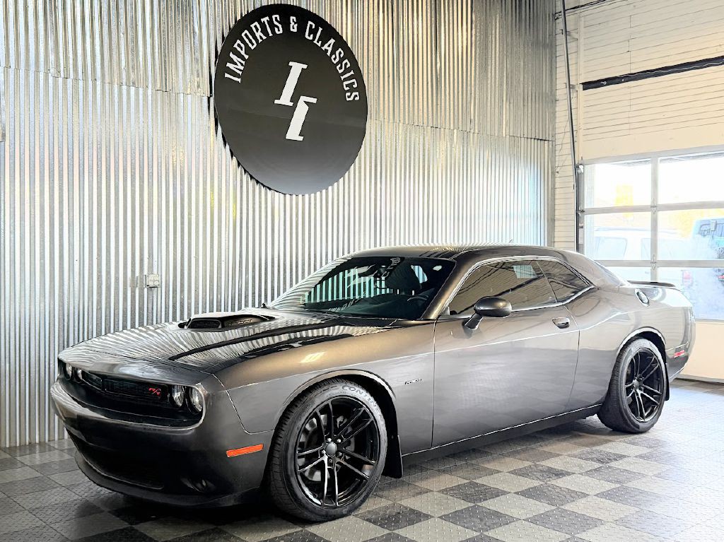2015 Dodge Challenger Image 1
