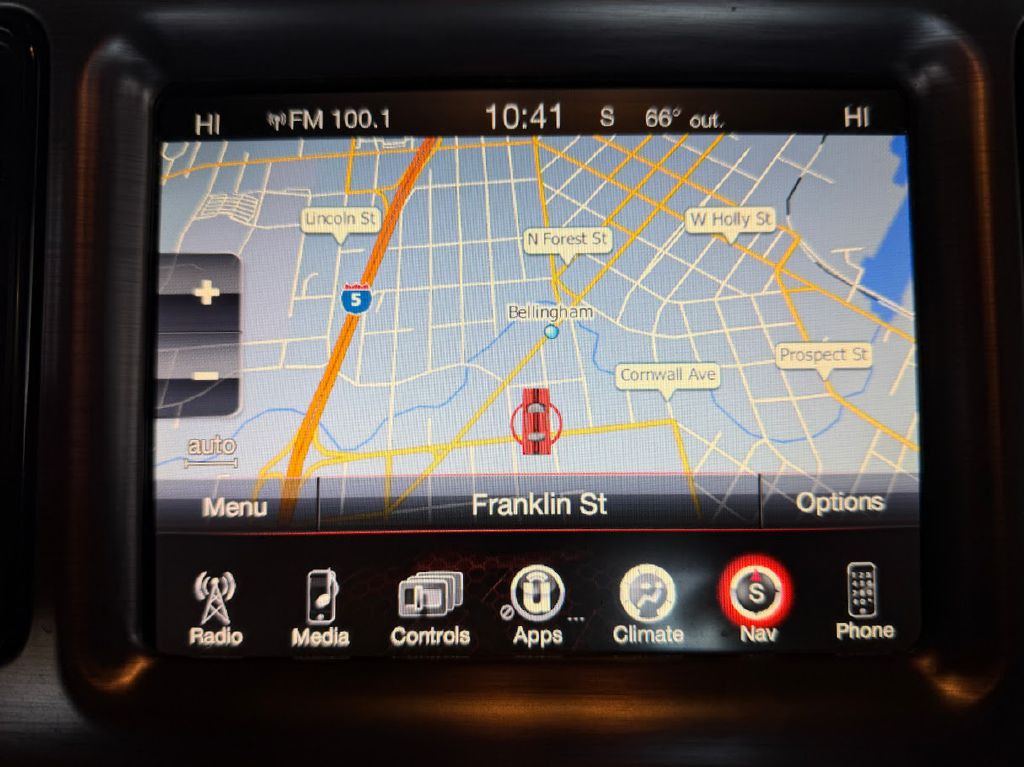 2015 Dodge Challenger Image 21