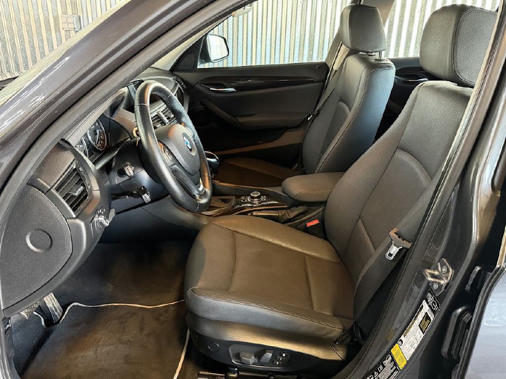 2015 BMW X1 Image 11