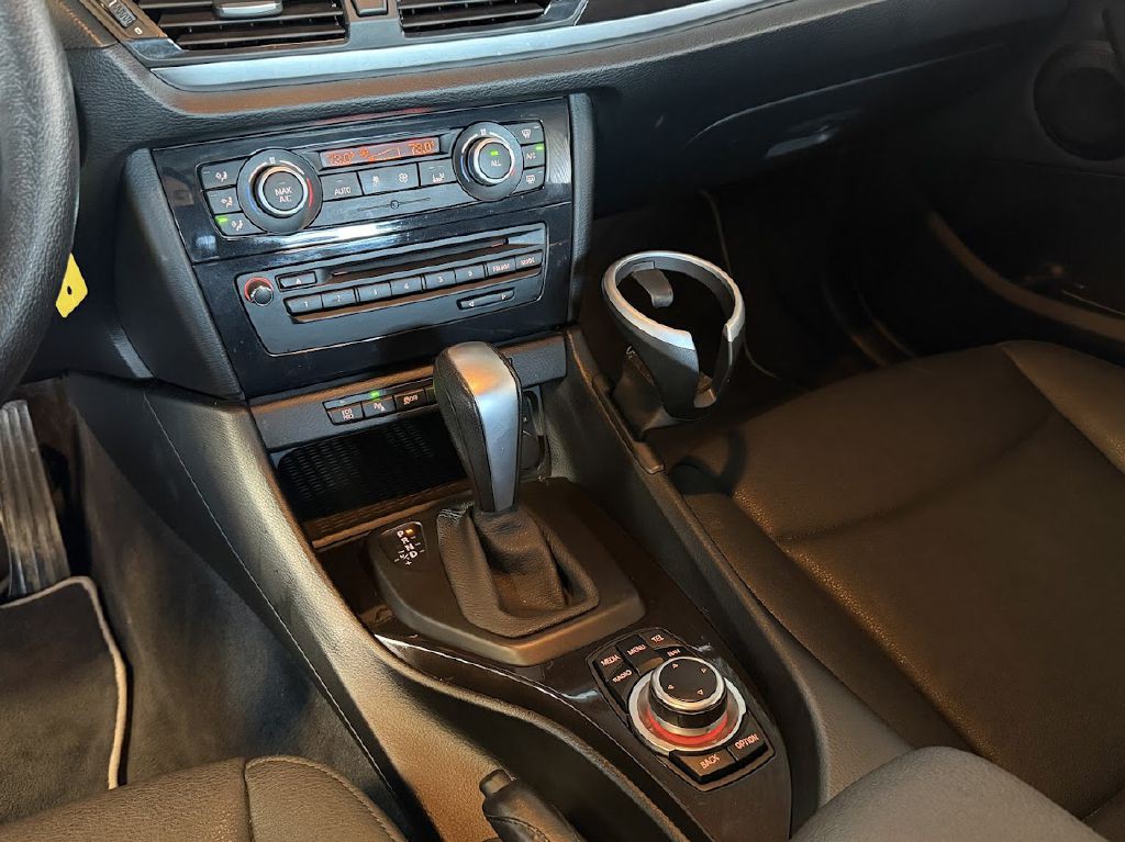 2015 BMW X1 Image 21