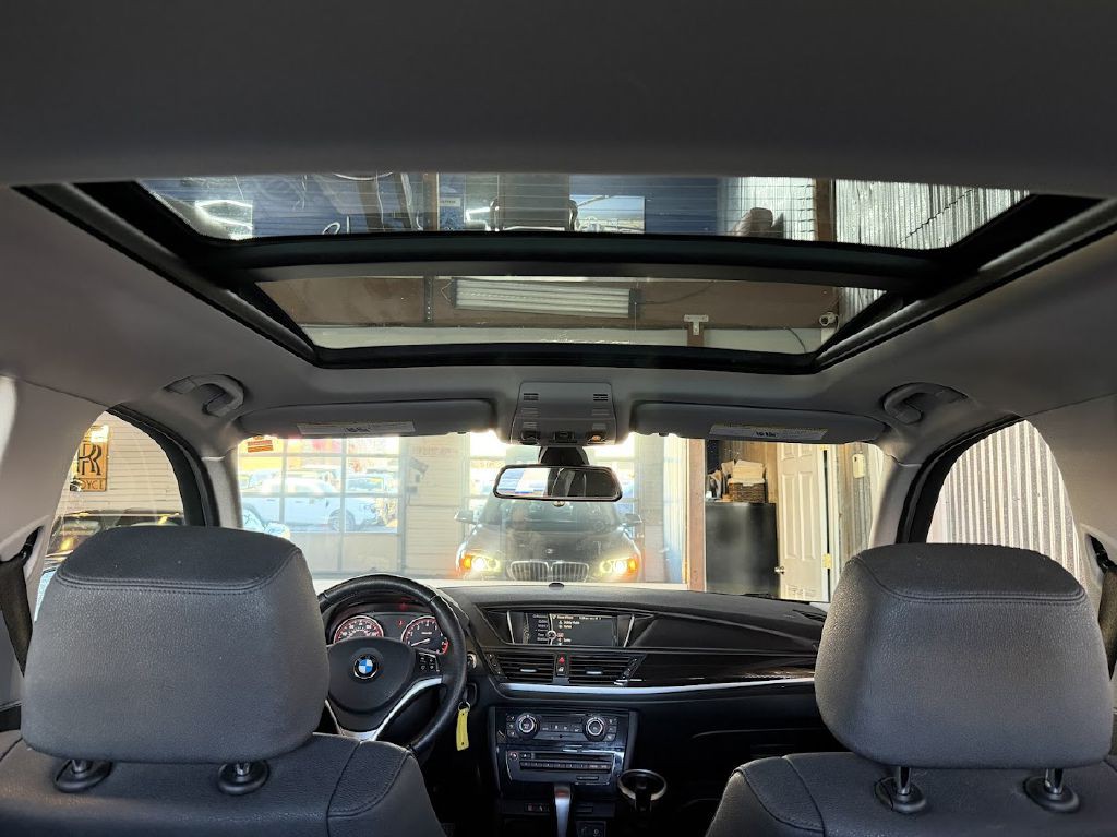 2015 BMW X1 Image 23