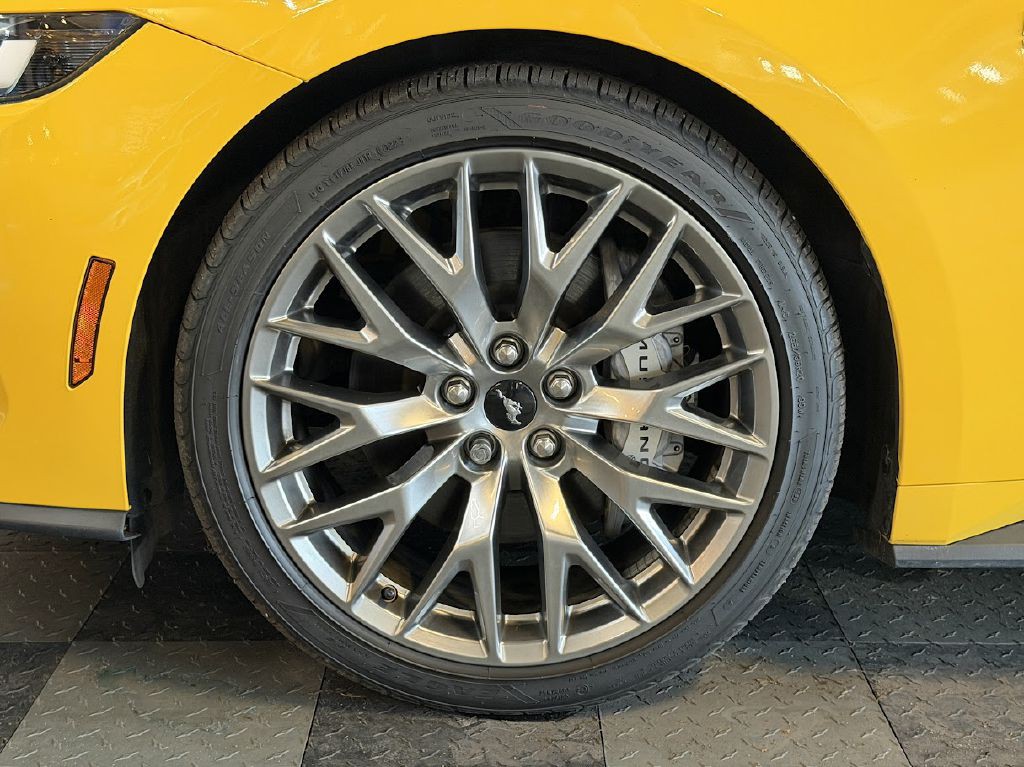 2024 Ford Mustang Image 30