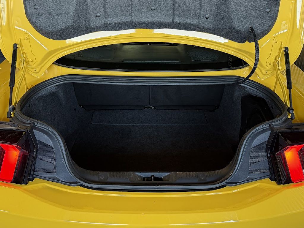 2024 Ford Mustang Image 25