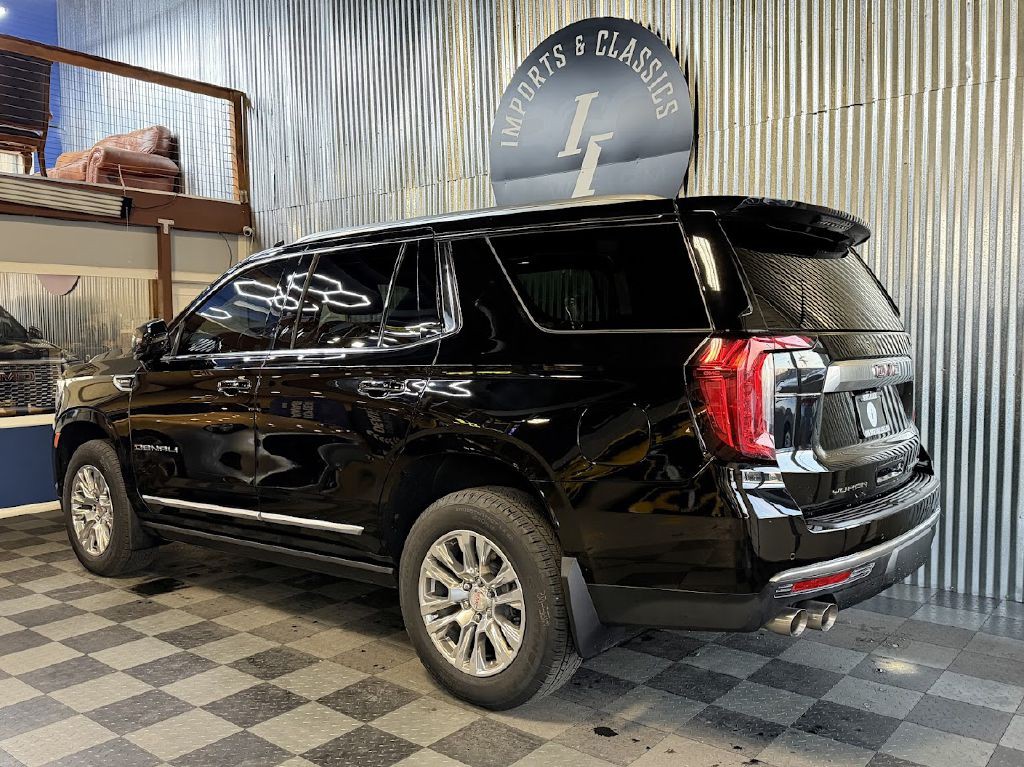 2021 GMC Yukon Image 4