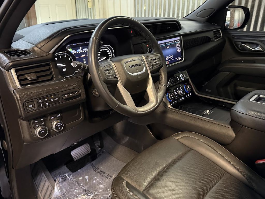 2021 GMC Yukon Image 10