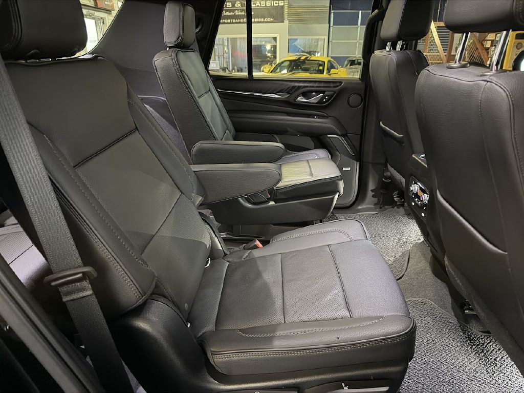 2021 GMC Yukon Image 15