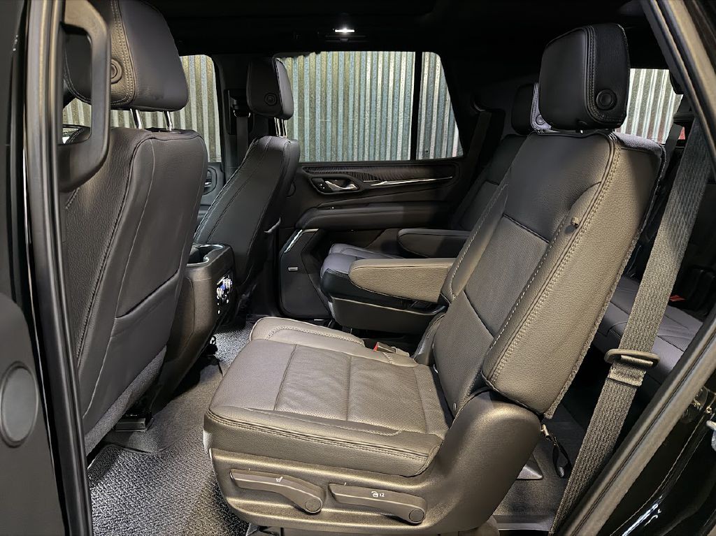 2021 GMC Yukon Image 16