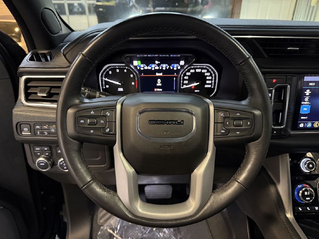 2021 GMC Yukon Image 18