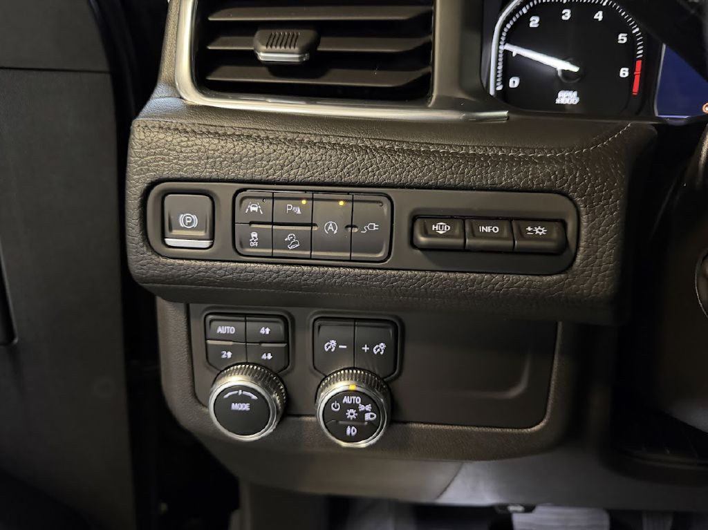 2021 GMC Yukon Image 24