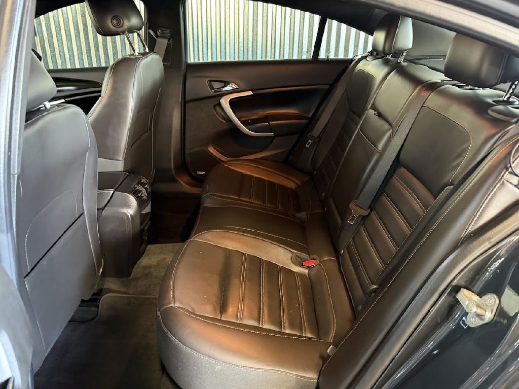 2014 Buick Regal Image 16