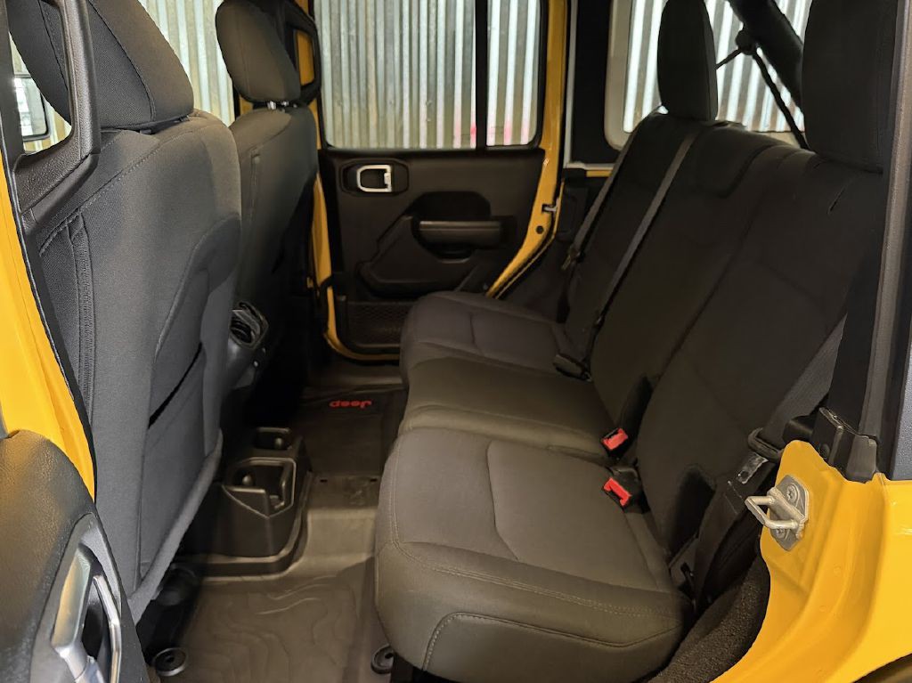 2021 Jeep Wrangler Unlimited Image 16