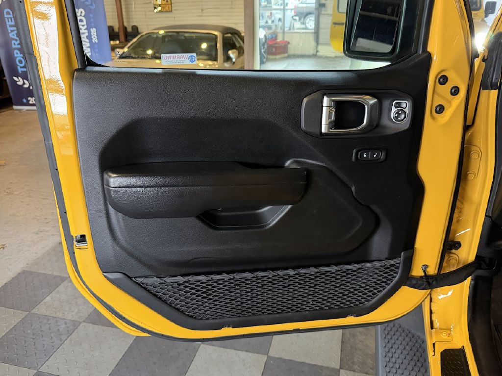 2021 Jeep Wrangler Unlimited Image 25