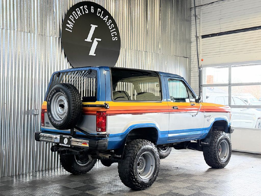 1985 Ford Bronco Image 3
