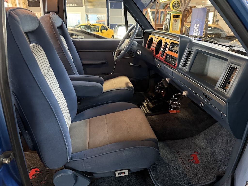 1985 Ford Bronco Image 14