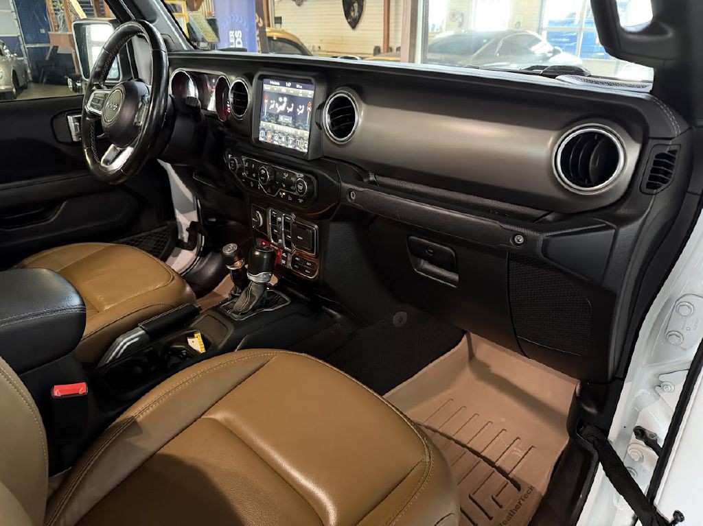 2020 Jeep Gladiator Image 12