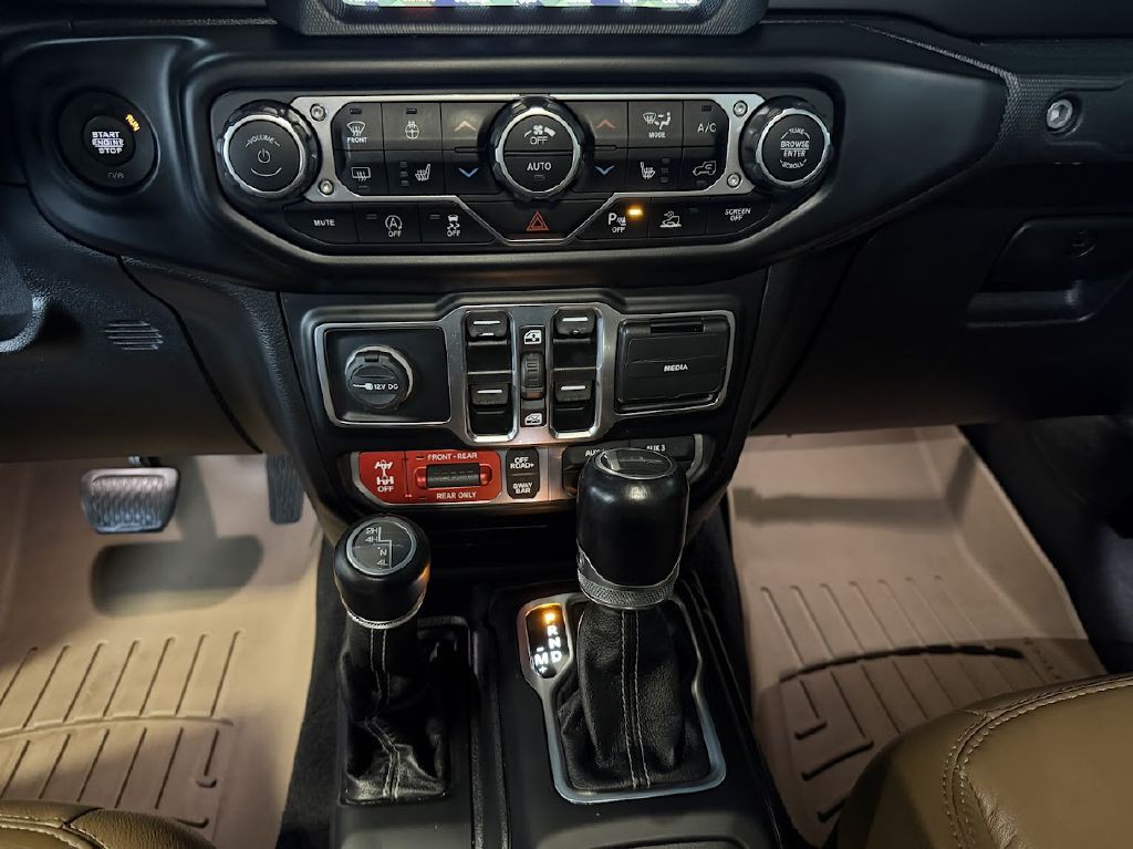 2020 Jeep Gladiator Image 23