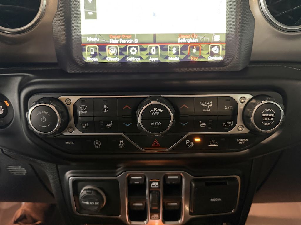 2020 Jeep Gladiator Image 24