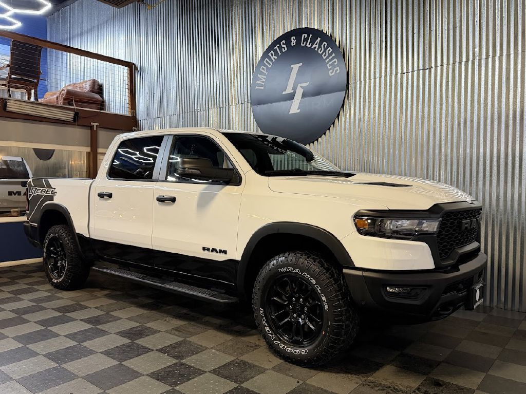 2025 RAM 1500 Image 2