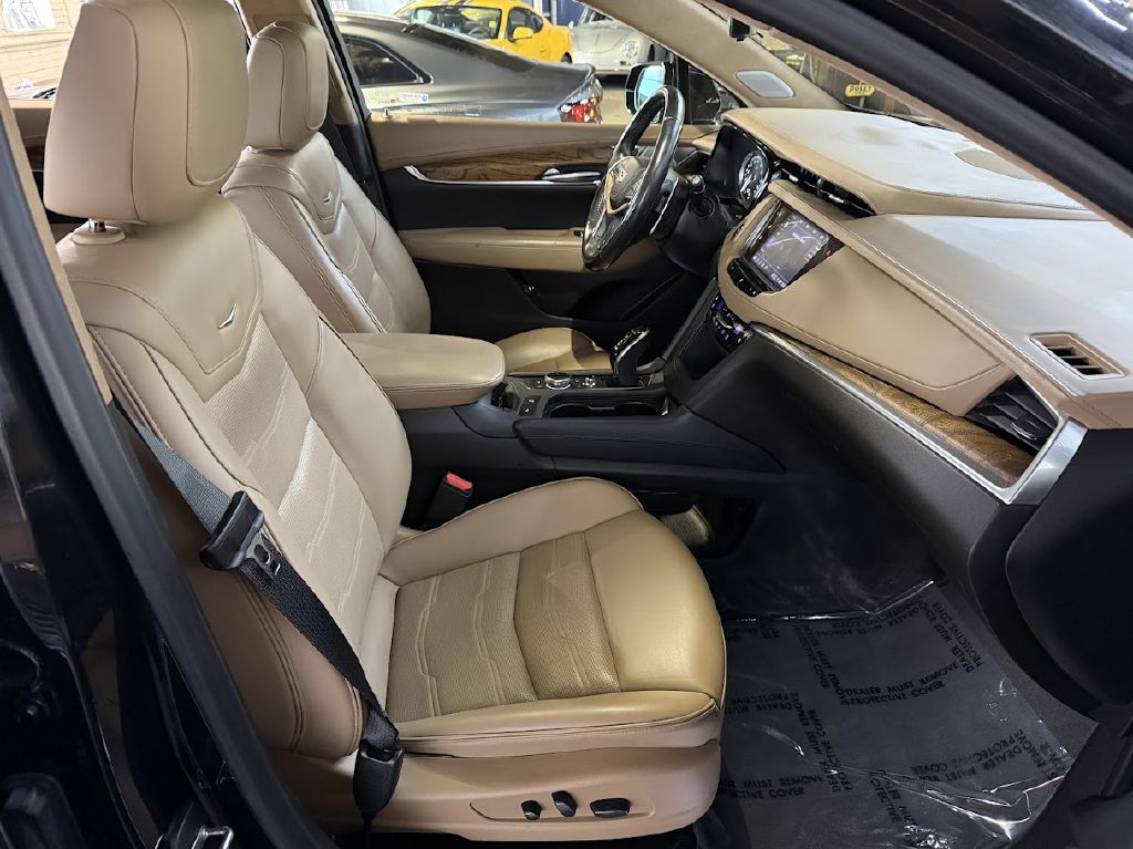 2021 Cadillac XT5 Image 13