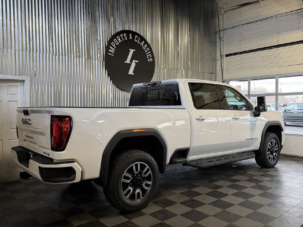 2020 GMC Sierra Image 3