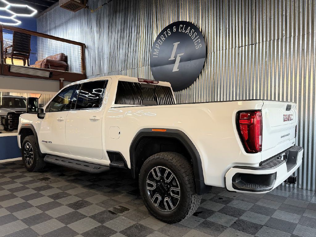 2020 GMC Sierra Image 4