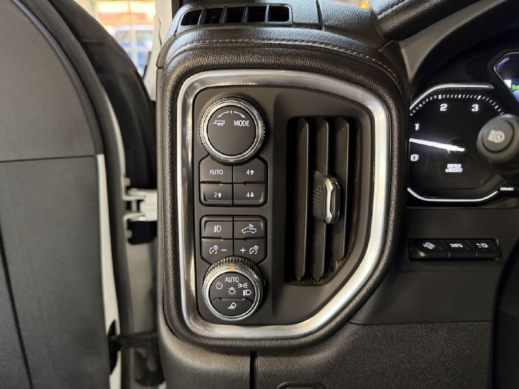 2020 GMC Sierra Image 25