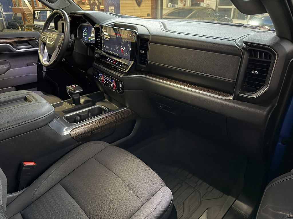 2022 GMC Sierra Image 13