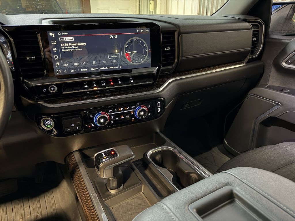 2022 GMC Sierra Image 15