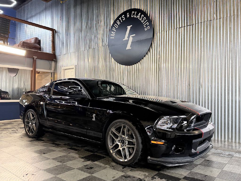 2013 Ford Mustang Image 2