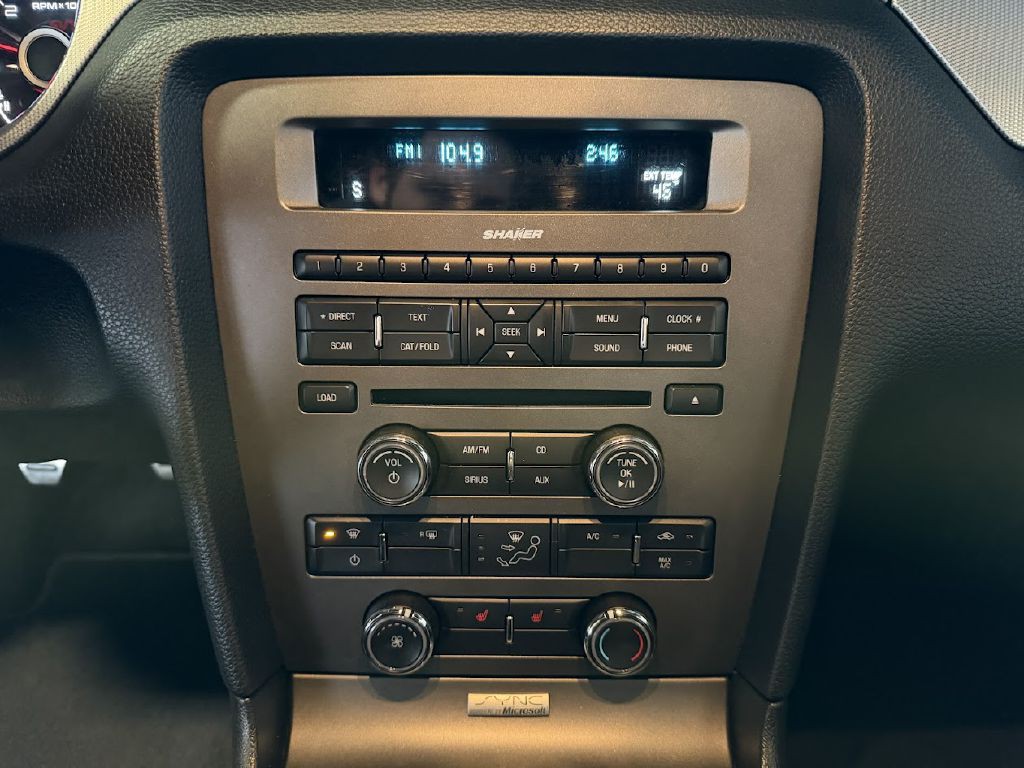 2013 Ford Mustang Image 20