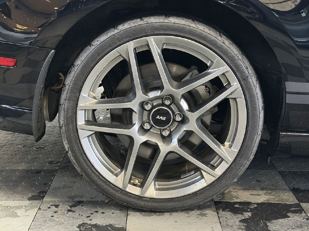 2013 Ford Mustang Image 27