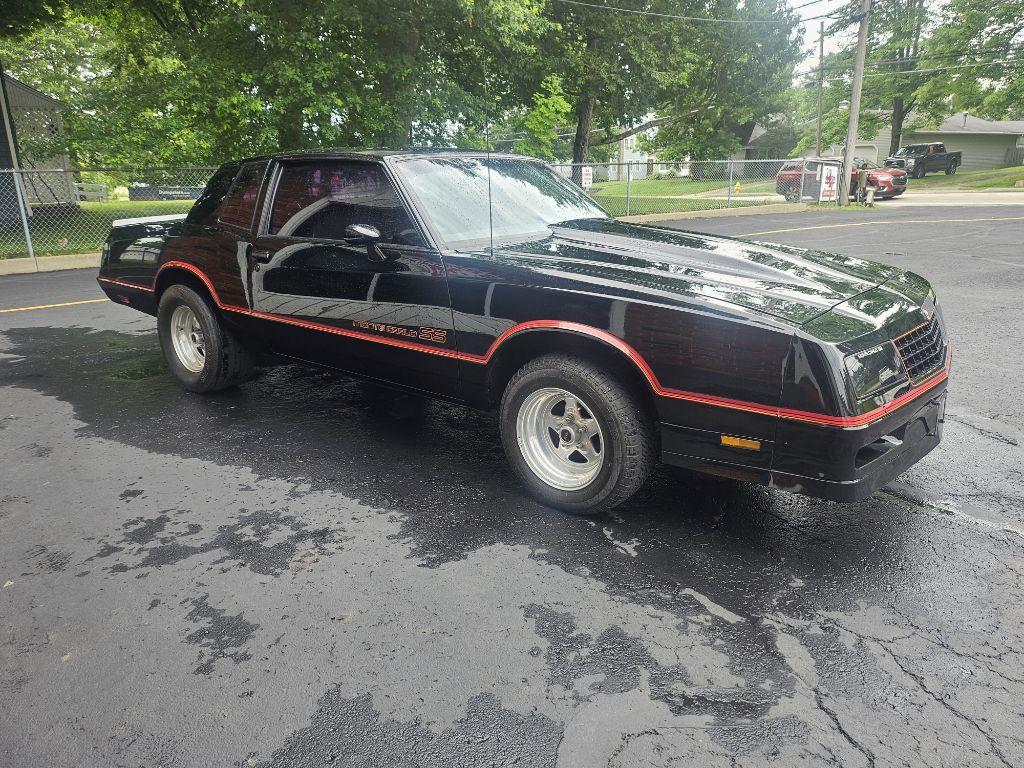 1985 Chevrolet Monte Carlo Image 8