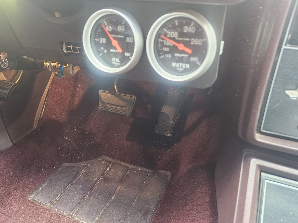 1985 Chevrolet Monte Carlo Image 9