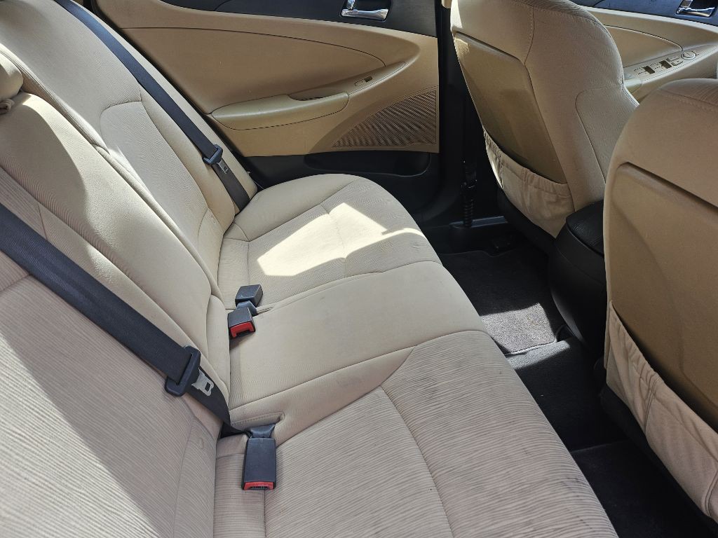 2013 Hyundai Sonata Image 8