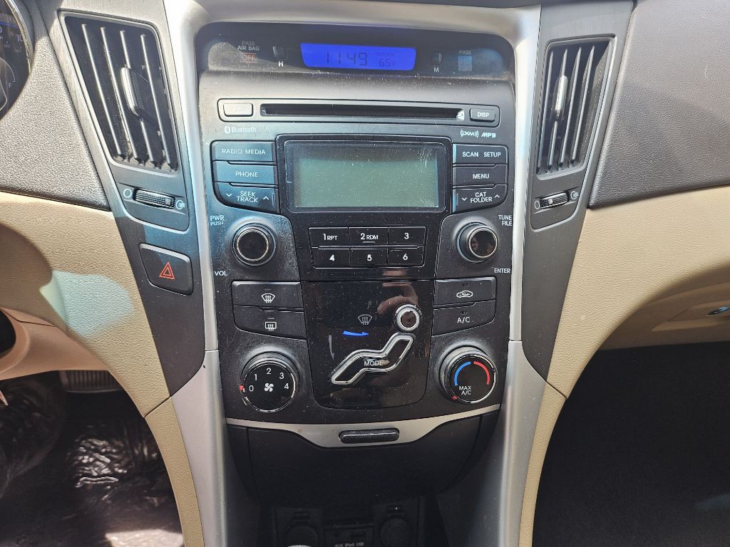 2013 Hyundai Sonata Image 9