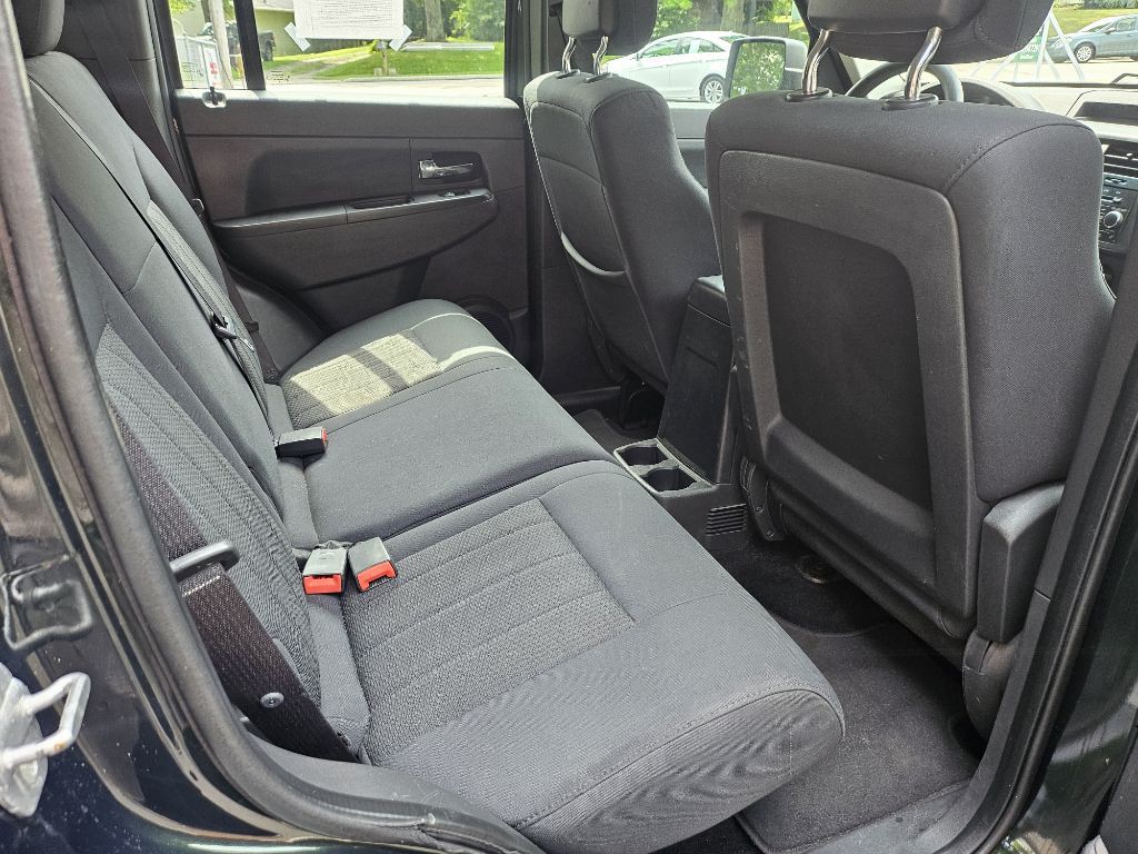 2011 Jeep Liberty Image 11