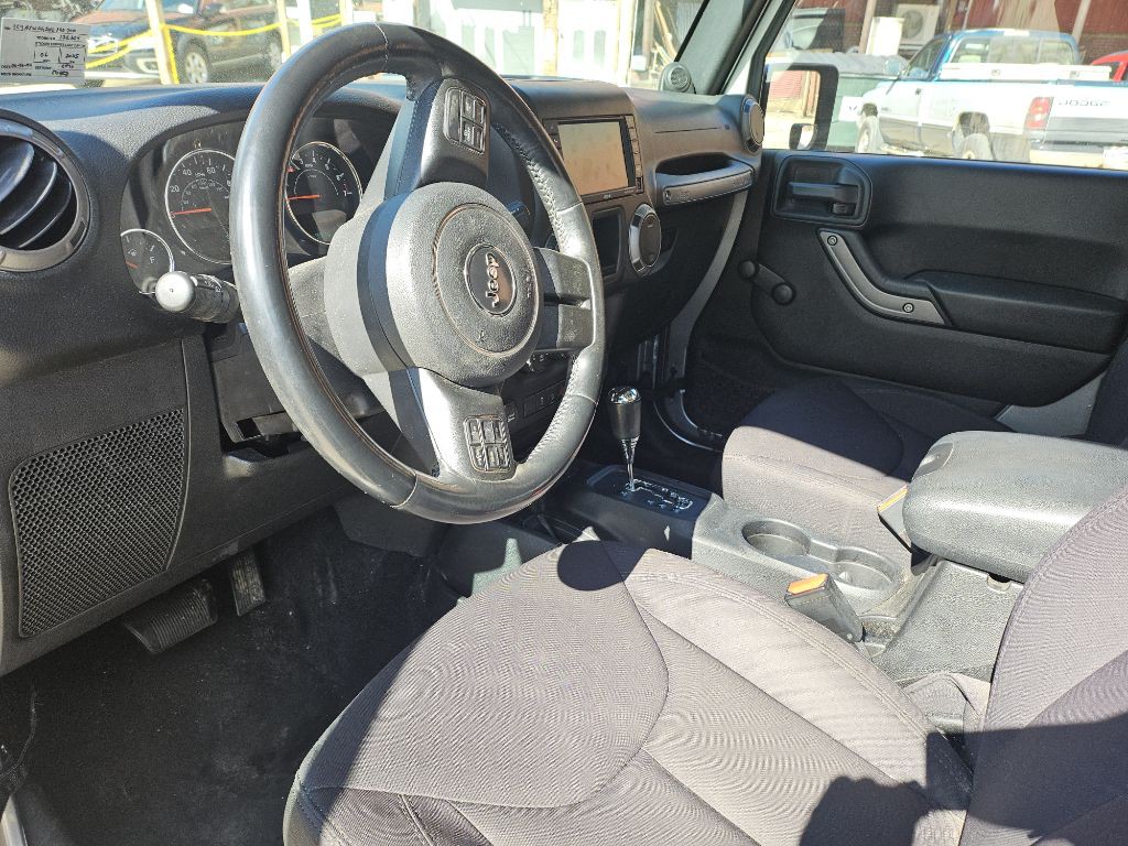 2014 Jeep Wrangler Image 9