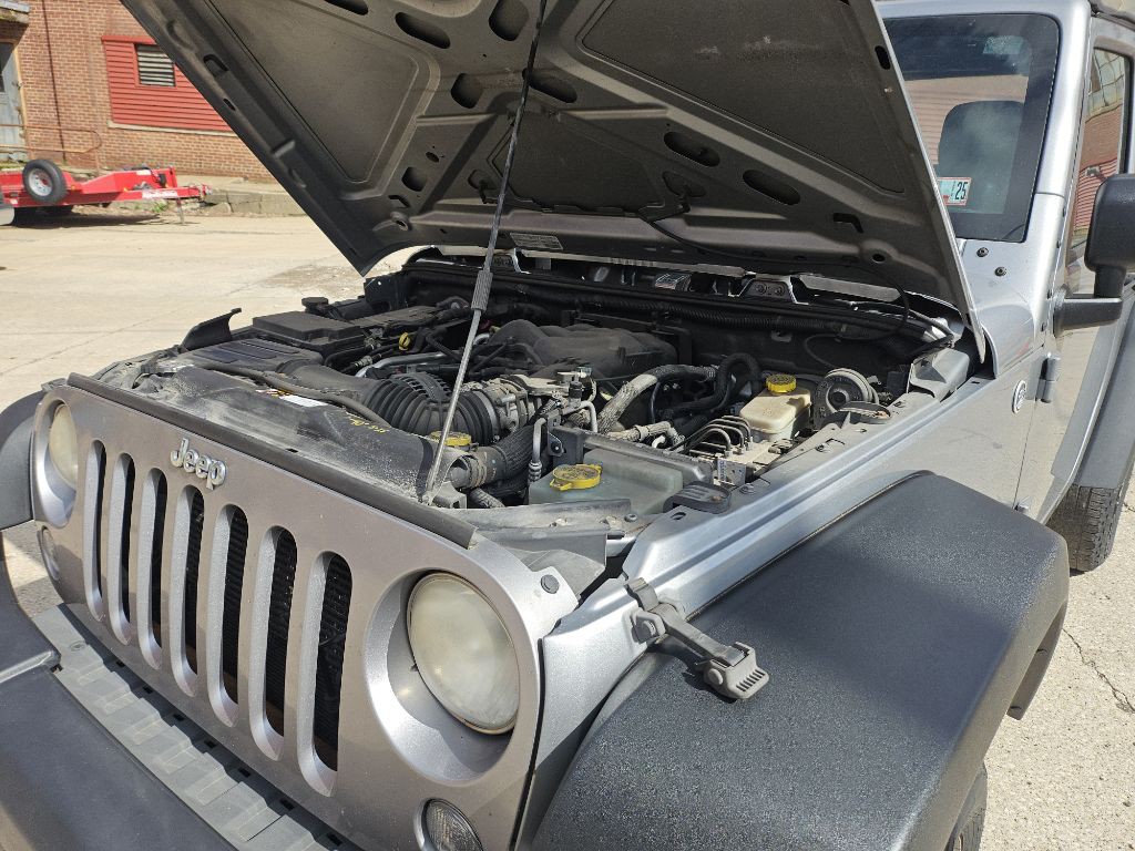 2014 Jeep Wrangler Image 14