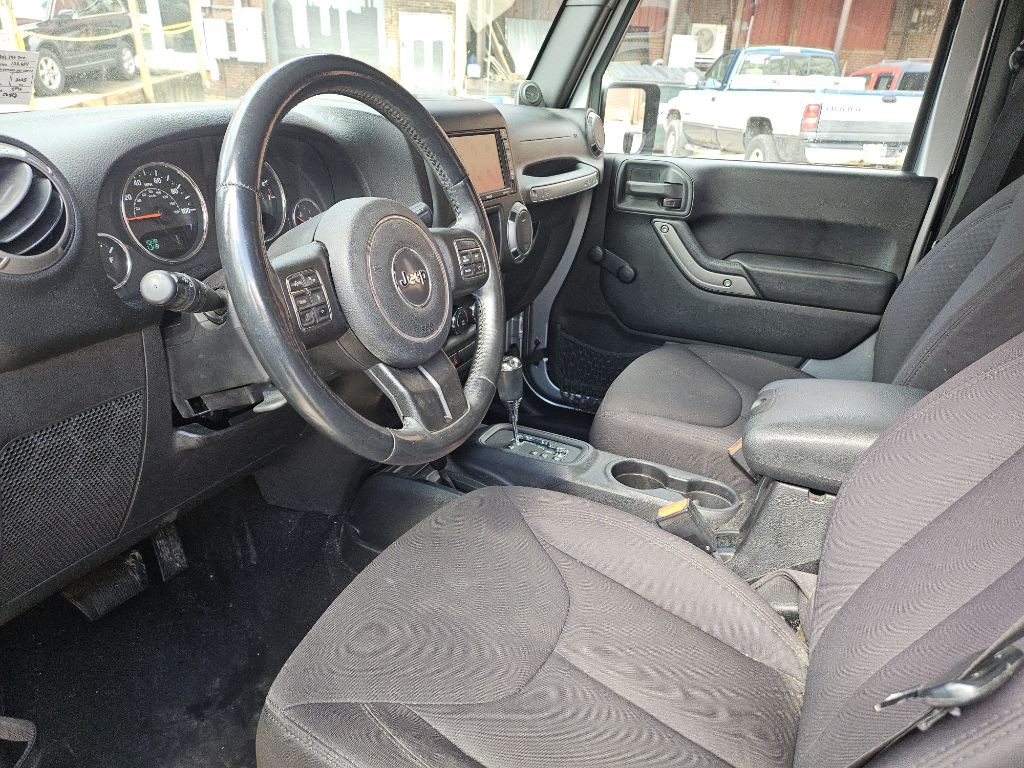 2014 Jeep Wrangler Image 16