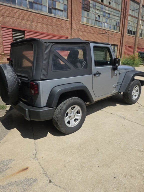 2014 Jeep Wrangler Image 28