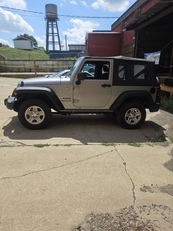 2014 Jeep Wrangler Image 30