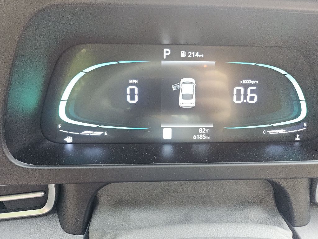 2025 Hyundai Elantra Image 15
