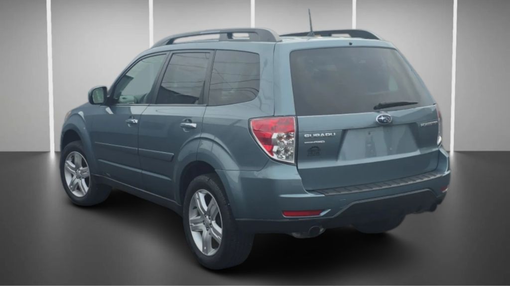 2010 Subaru Forester Image 5