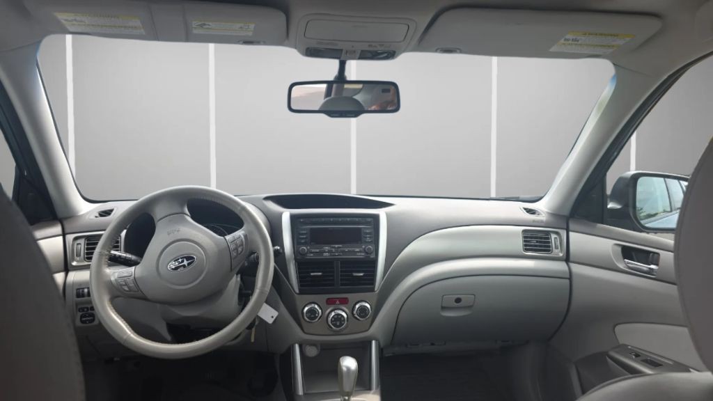 2010 Subaru Forester Image 8