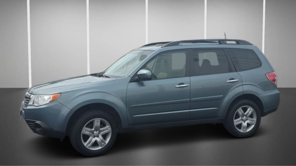 2010 Subaru Forester Image 1