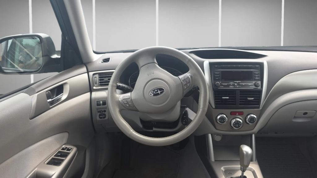 2010 Subaru Forester Image 7