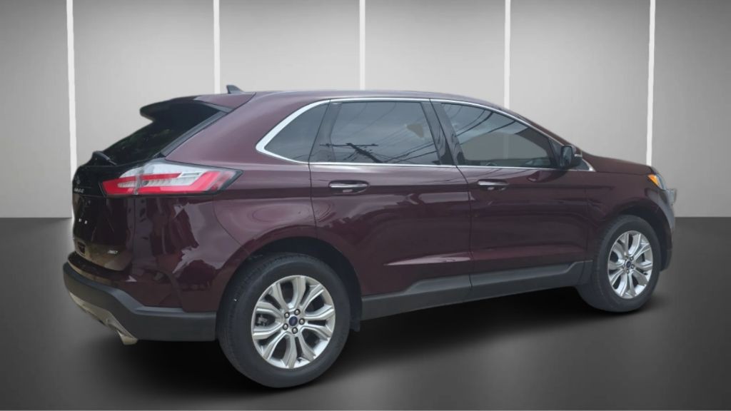 2022 Ford Edge Image 4