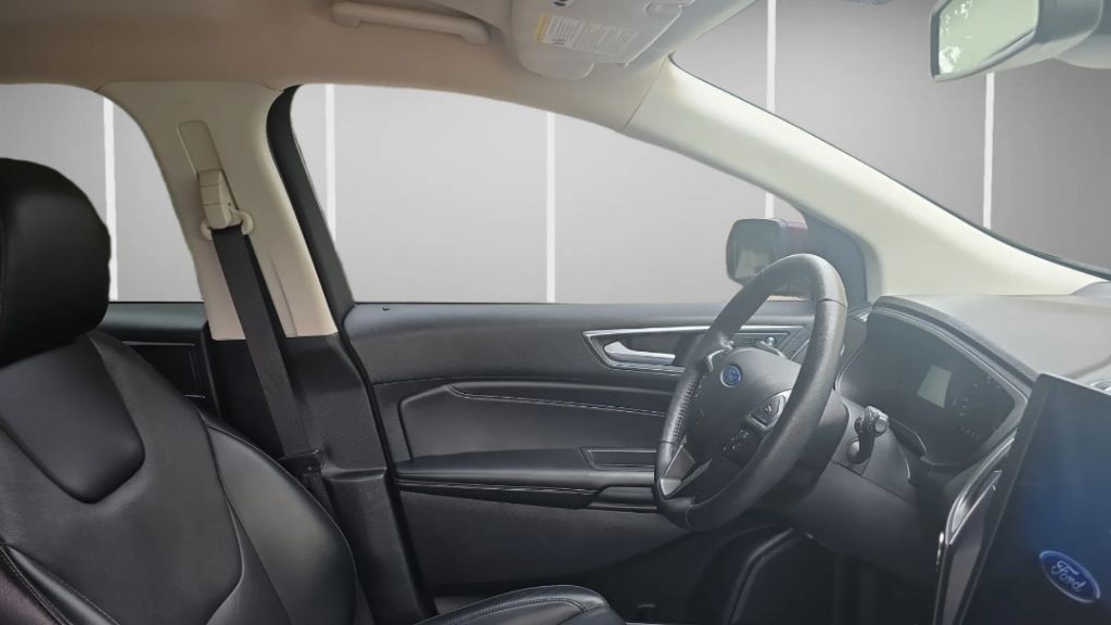 2022 Ford Edge Image 11